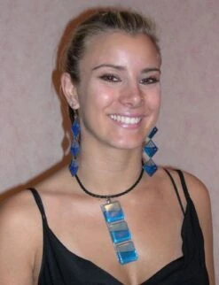 Collier Et Boucles Année 80 Bleu