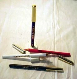 Crayons De Maquillage Rouge